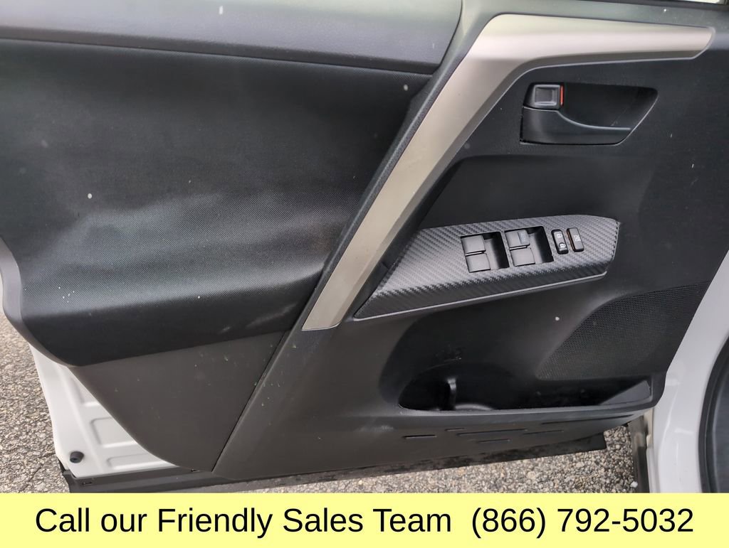 Used 2015 Toyota RAV4 LE image 13