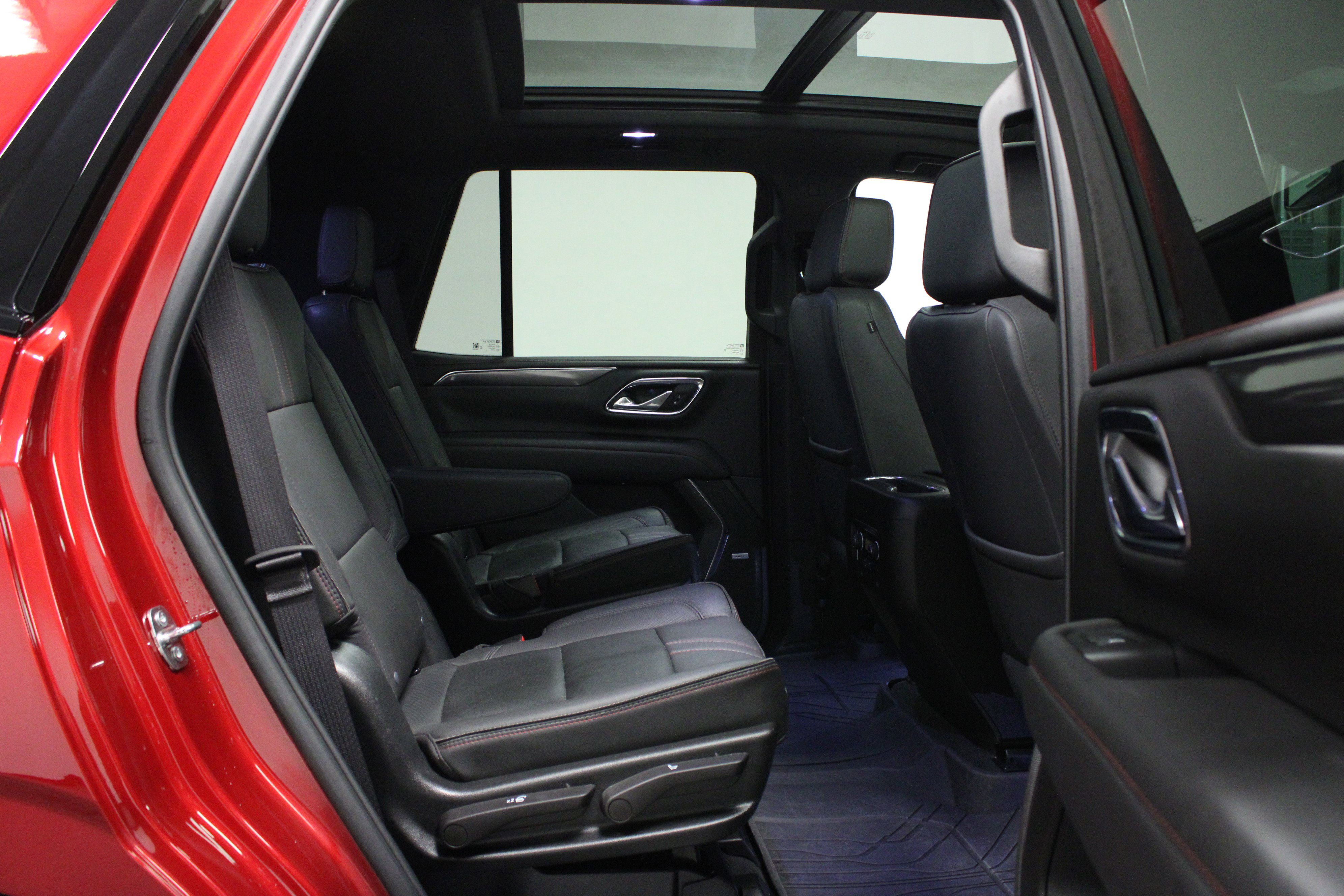 Used 2023 Chevrolet Tahoe RST w/ Luxury Package image 16