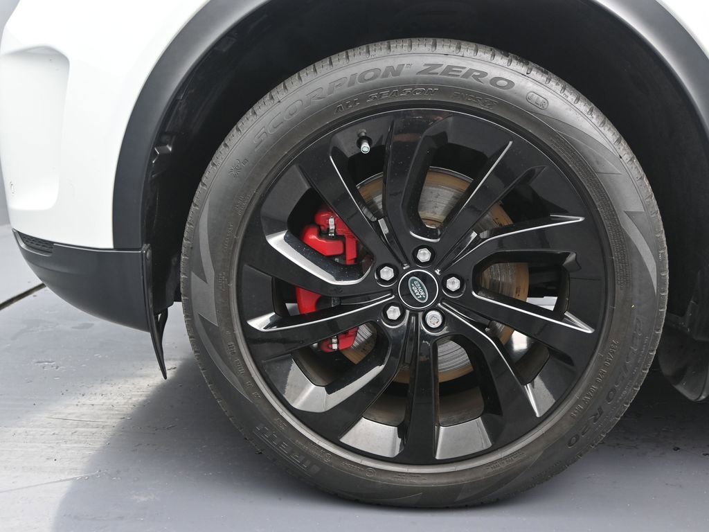 Used 2023 Land Rover Discovery Sport SE image 9
