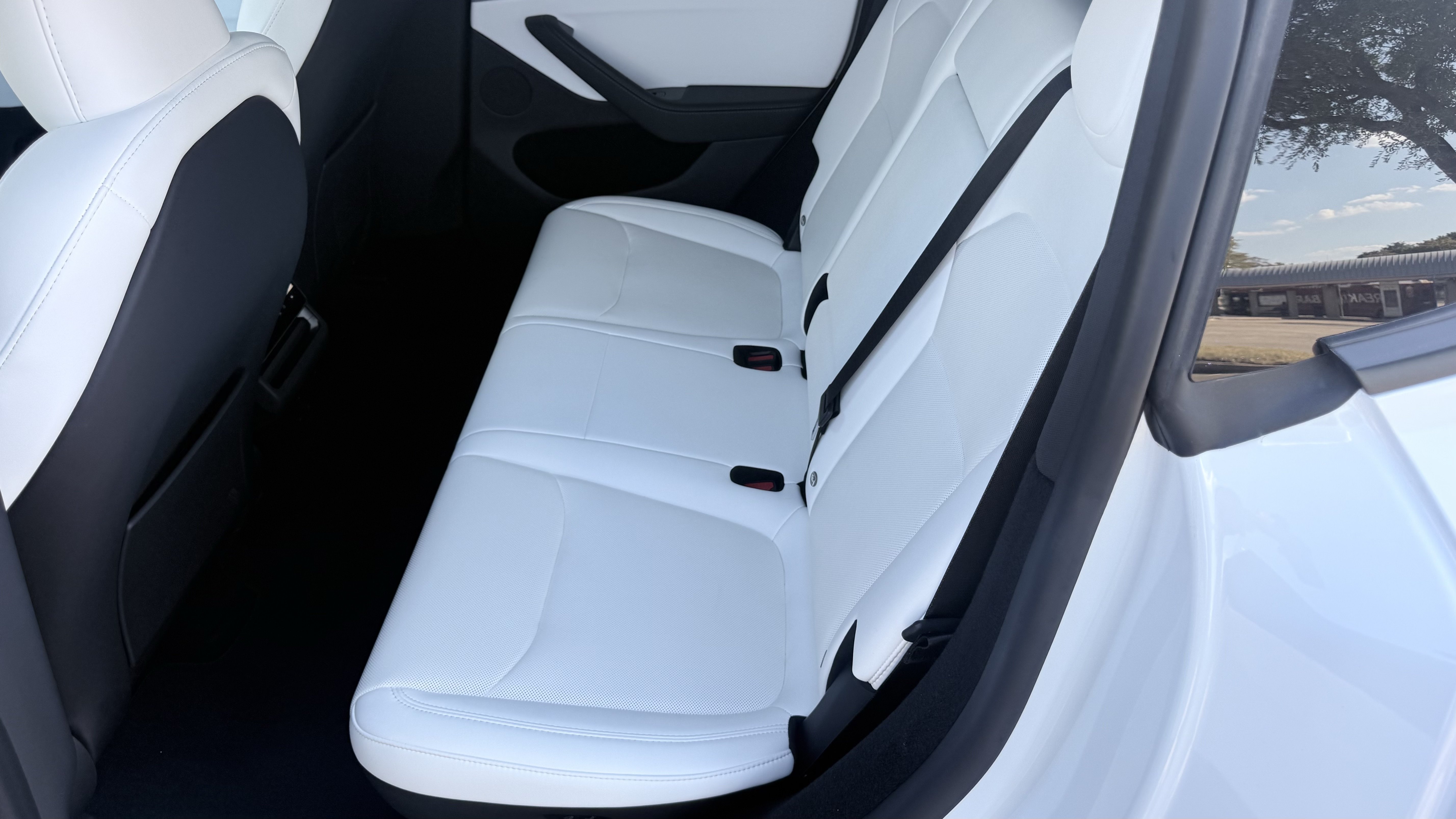 Used 2026 Tesla Model Y 2WD image 30