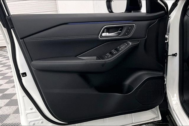 New 2025 Nissan Rogue Platinum w/ Tech Package image 32