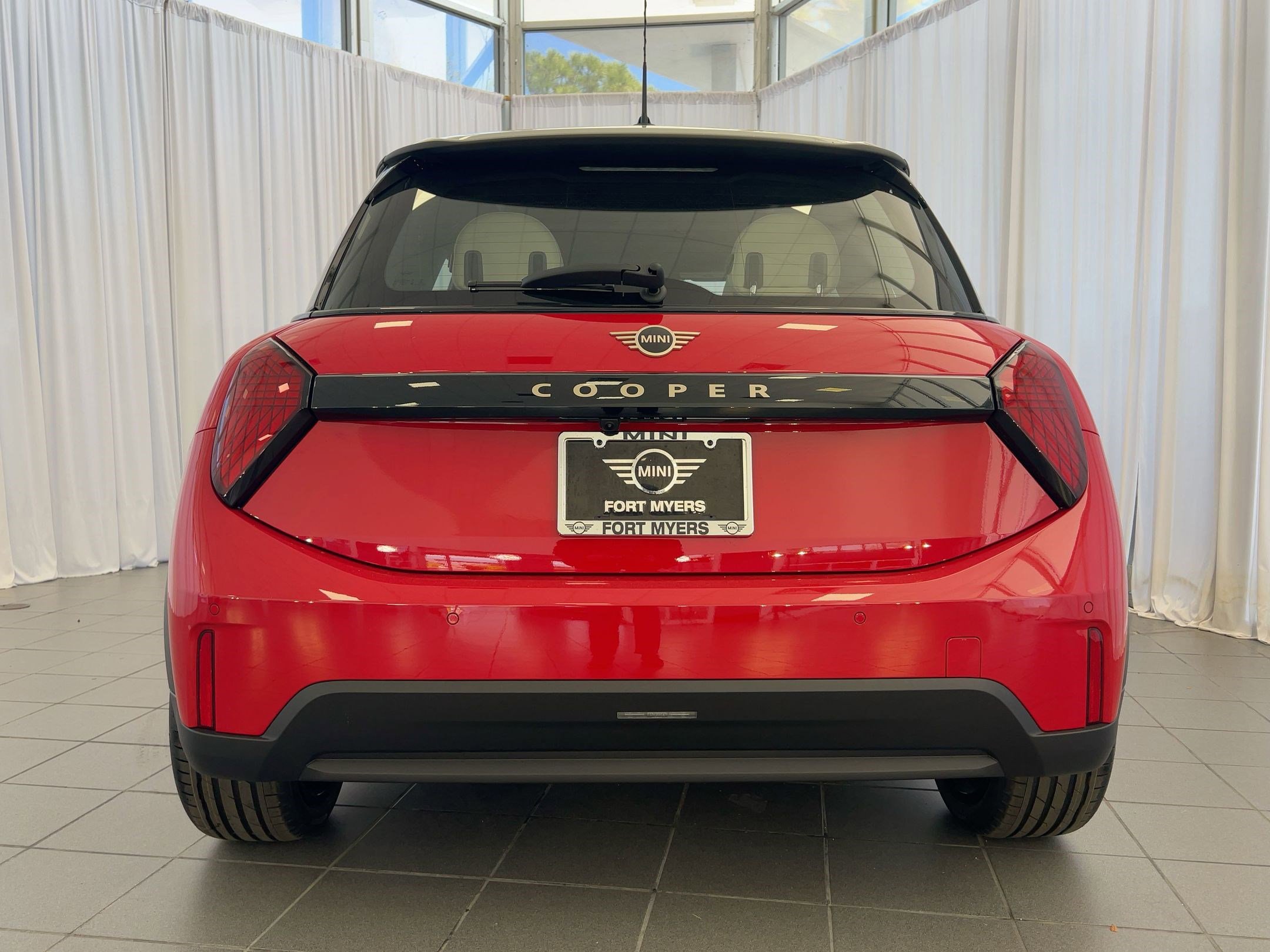 New 2026 MINI Cooper 2-Door Hardtop FWD image 10