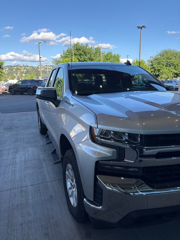 Used 2021 Chevrolet Silverado 1500 LT w/ Bed Protection Package AWD/4WD image 2