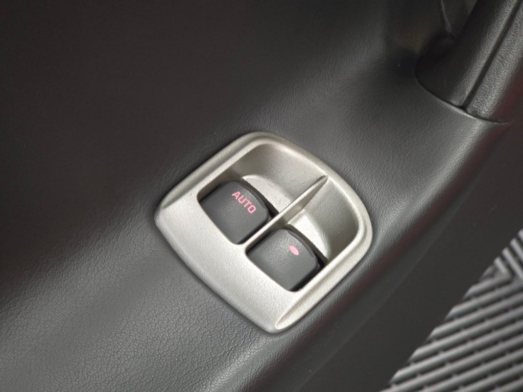 Used 2009 Pontiac Solstice GXP w/ Club Sport Package RWD image 91