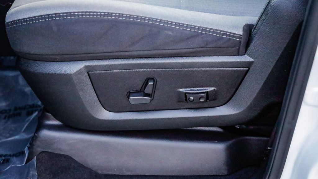 Used 2024 RAM 3500 Big Horn image 25