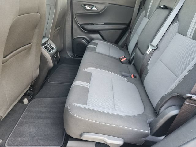 Used 2025 Chevrolet Blazer LT FWD image 30