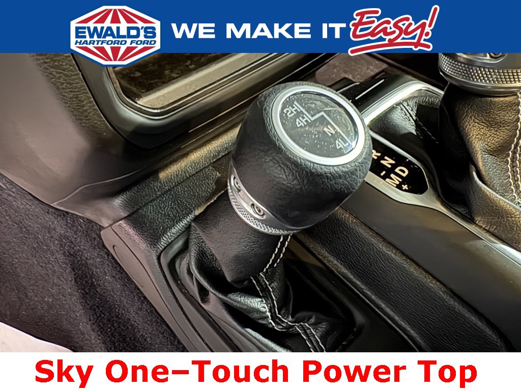 Used 2019 Jeep Wrangler Unlimited Sahara image 14