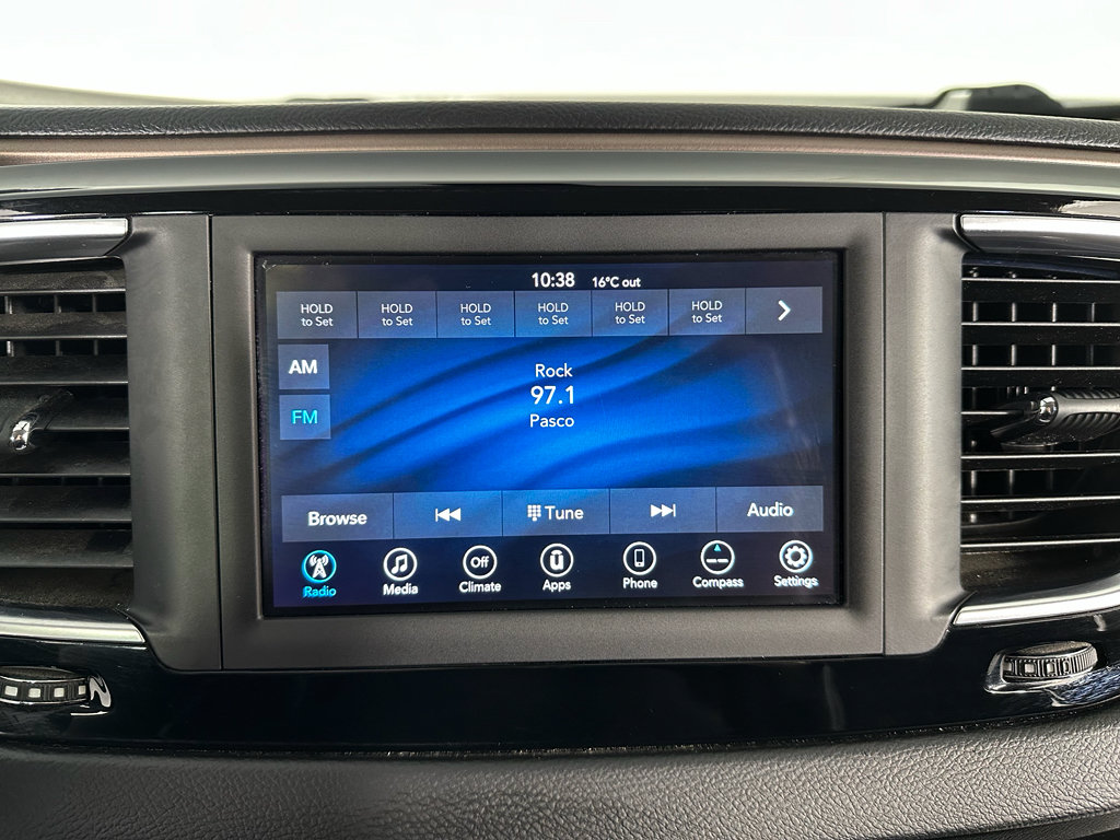 Used 2019 Chrysler Pacifica LX FWD image 13