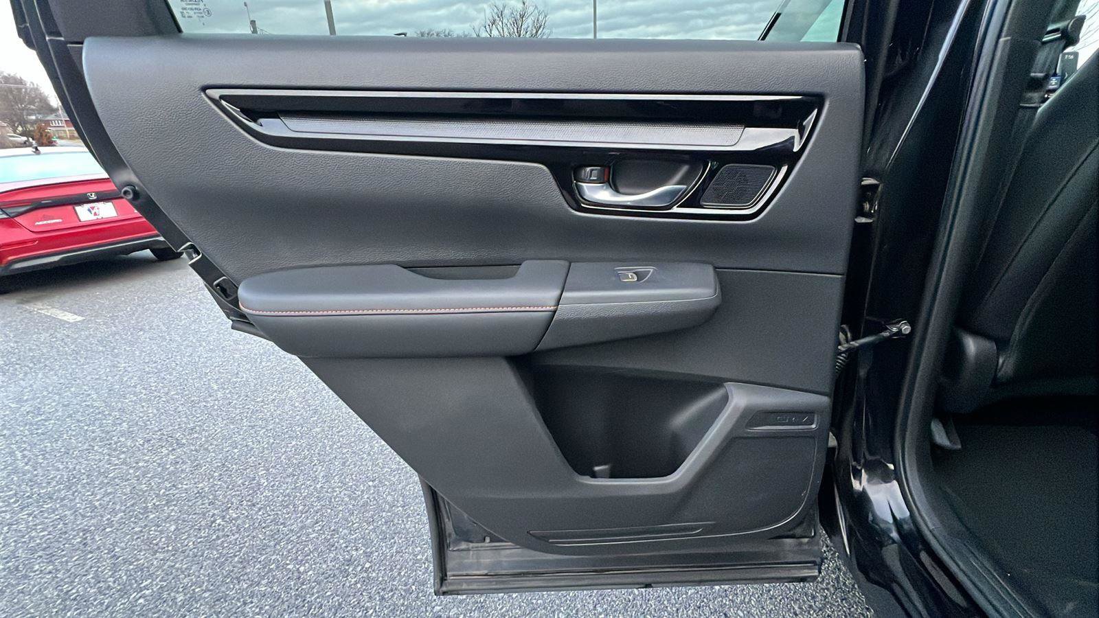 Used 2024 Honda CR-V Sport Touring image 17