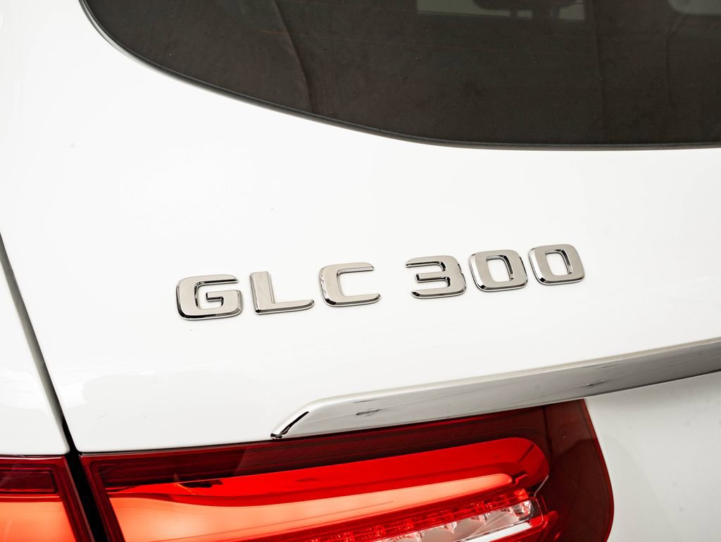 Used 2019 Mercedes-Benz GLC 300 4MATIC image 19