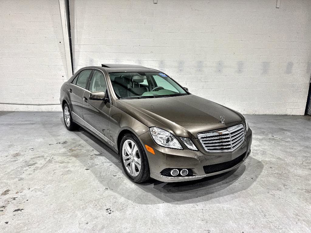 Used 2011 Mercedes-Benz E 350 Sedan image 2