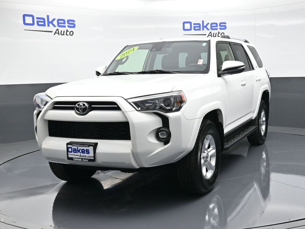Used 2024 Toyota 4Runner SR5 Premium image 3
