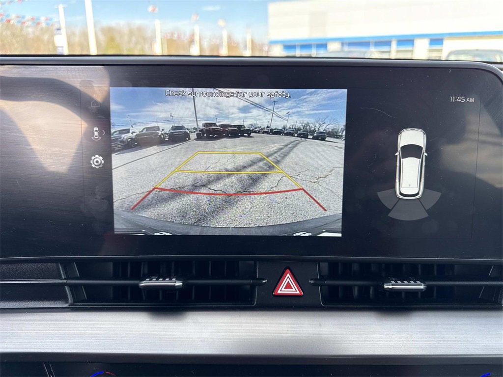 Used 2024 Kia Sportage EX image 19