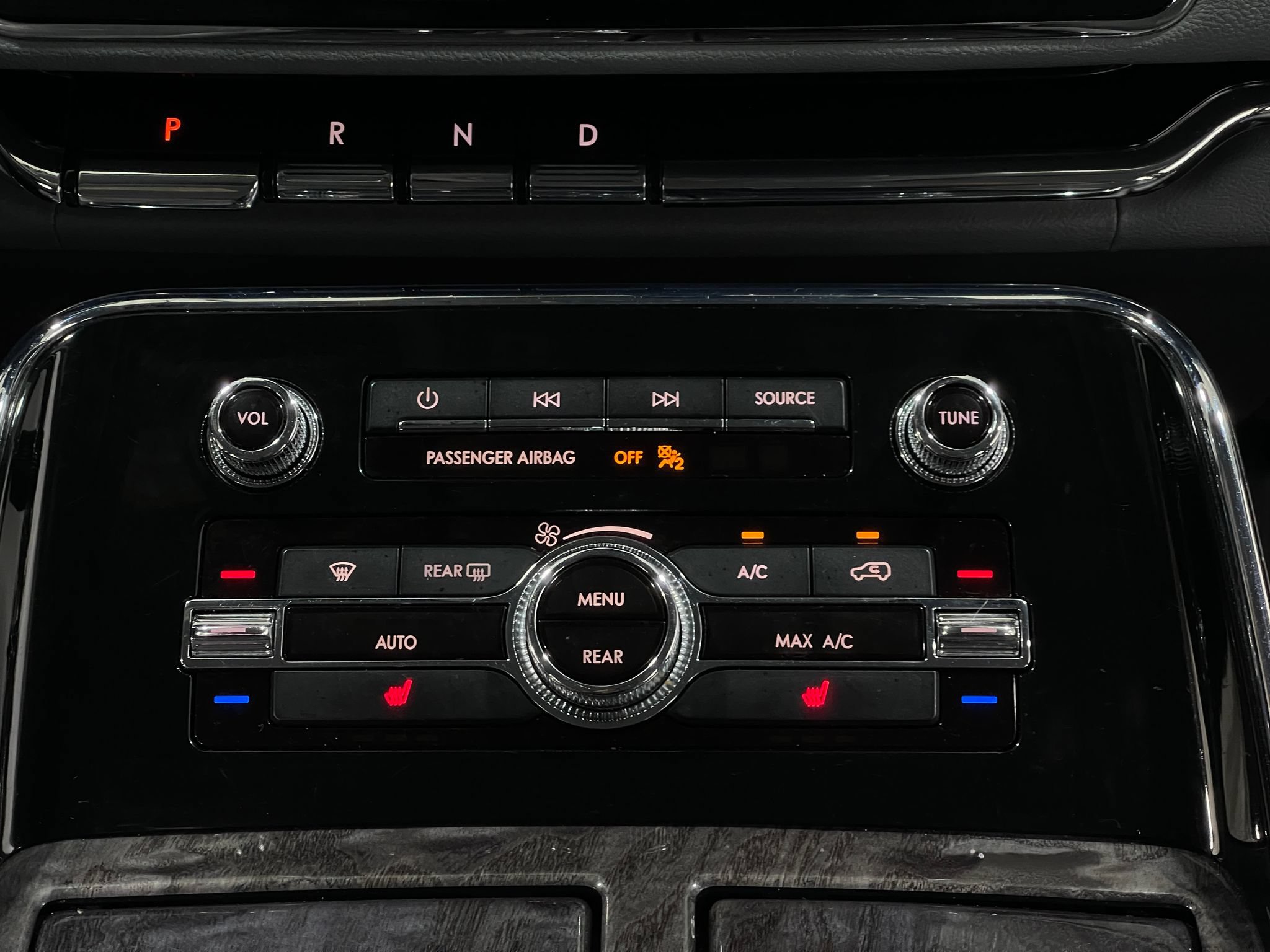 Used 2019 Lincoln Navigator Select AWD/4WD image 24