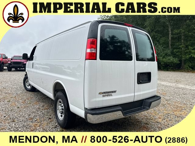 New 2026 Chevrolet Express 3500 Extended w/ Driver Convenience Package RWD image 9