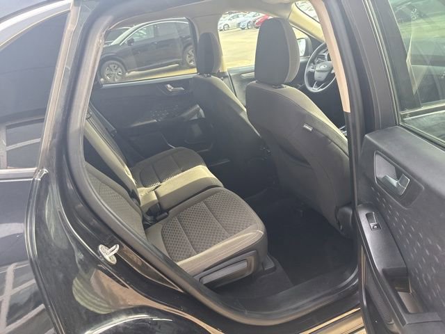 Used 2020 Ford Escape SE image 9