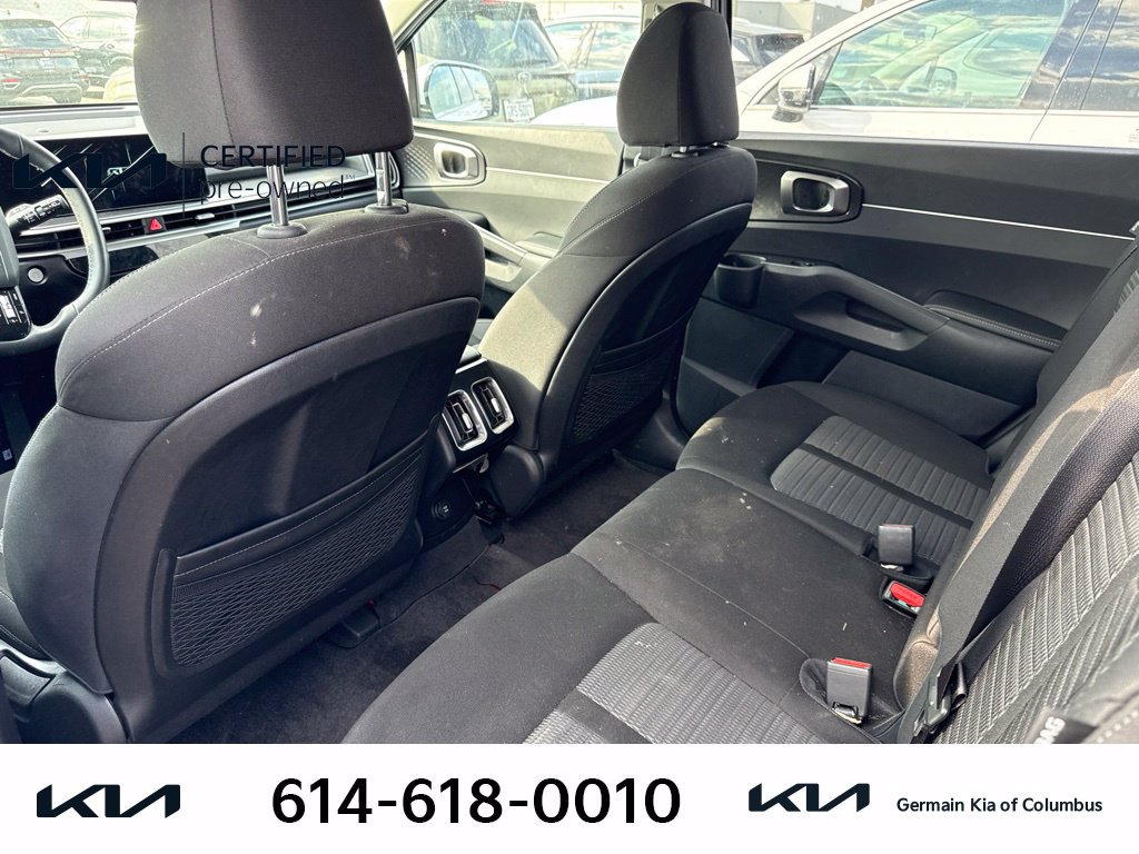Certified 2026 Kia Sorento LX FWD image 9