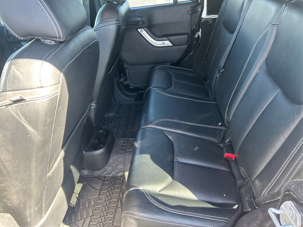 Used 2016 Jeep Wrangler Unlimited Rubicon AWD/4WD image 20