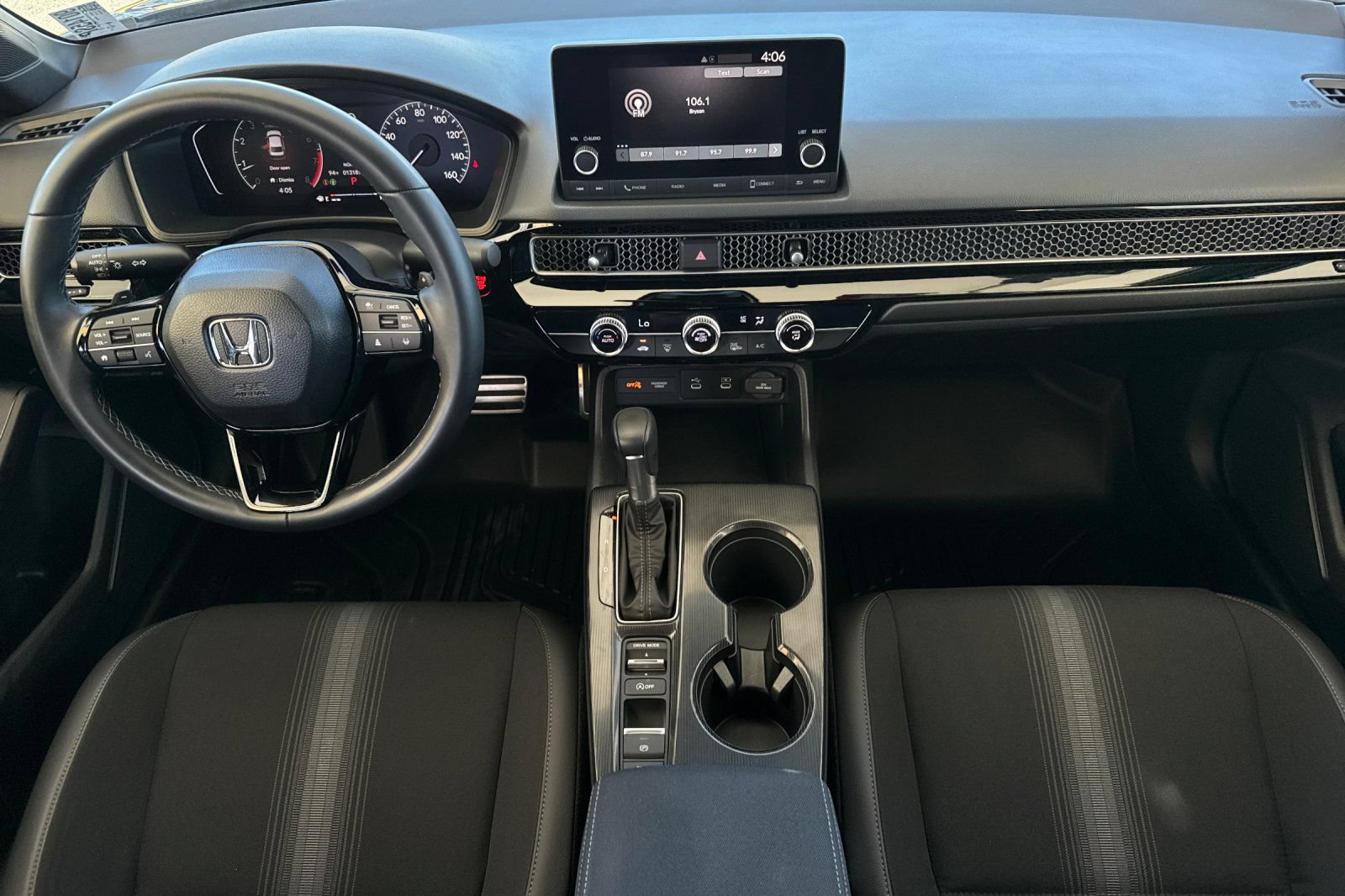 Used 2025 Honda Civic Sport image 13