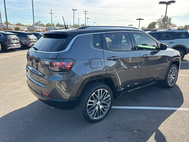 Used 2022 Jeep Compass Limited w/ Elite Group AWD/4WD image 29