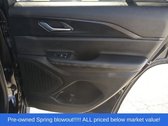 Used 2025 Jeep Grand Cherokee Laredo X AWD/4WD image 41