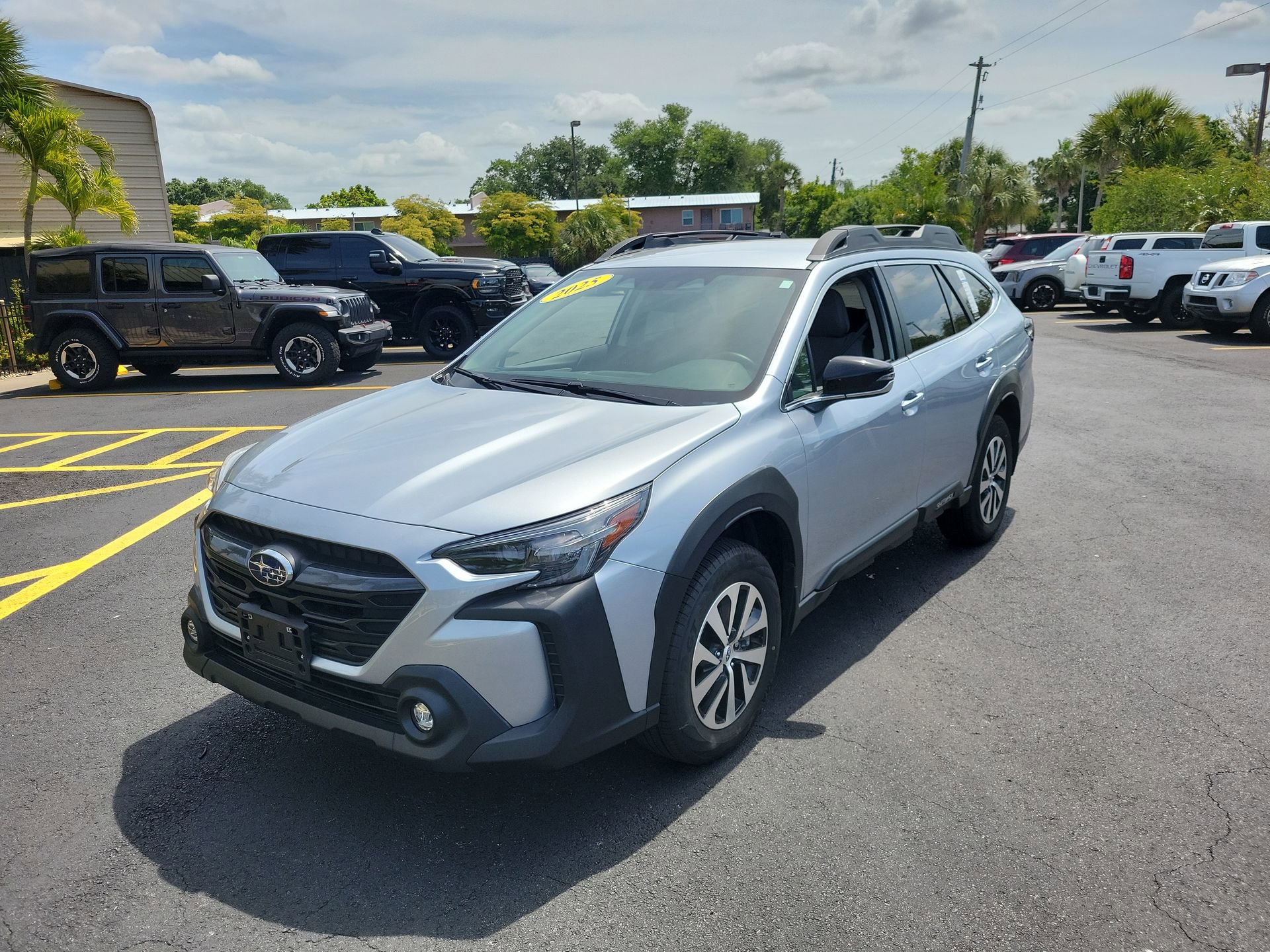 Used 2025 Subaru Outback Premium w/ Popular Package #1A AWD/4WD image 10