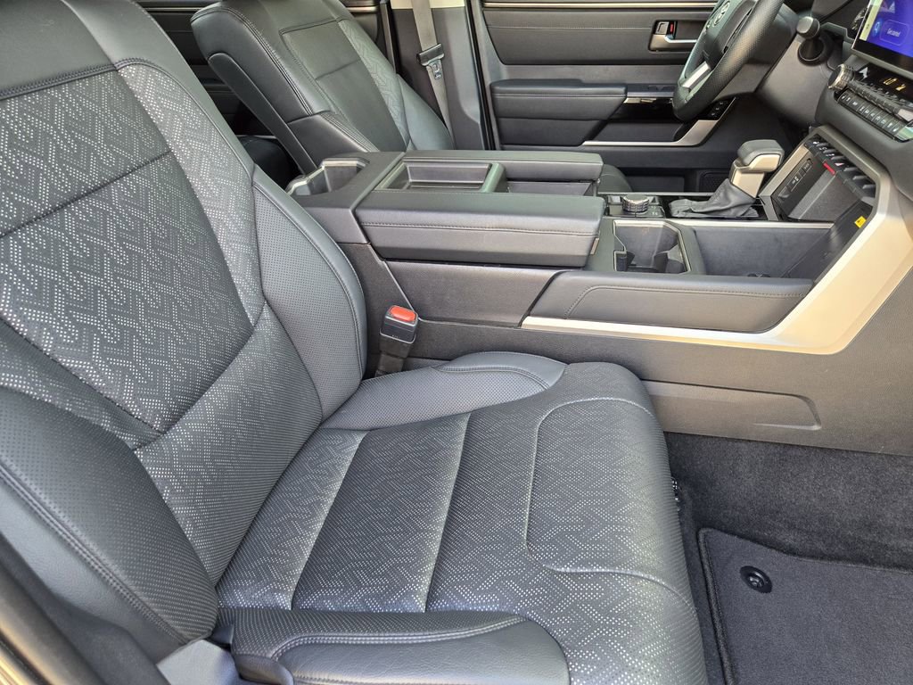 Used 2022 Toyota Tundra Limited image 9