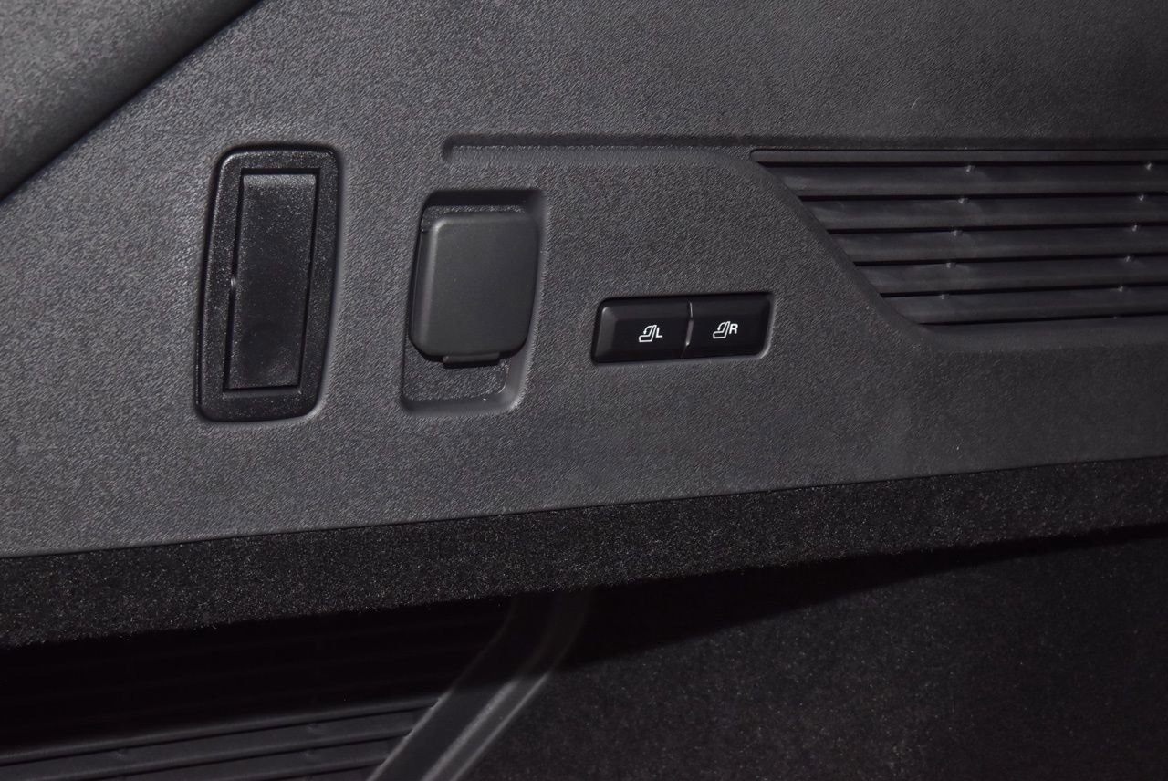New 2026 Lincoln Nautilus Premier AWD/4WD image 44