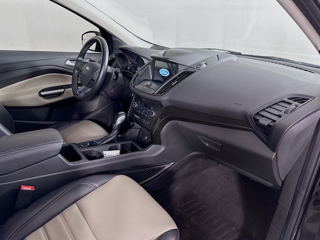 Used 2019 Ford Escape SEL image 36