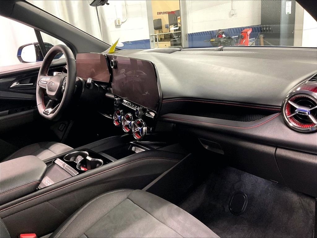 Used 2024 Chevrolet Blazer EV RS AWD/4WD image 14