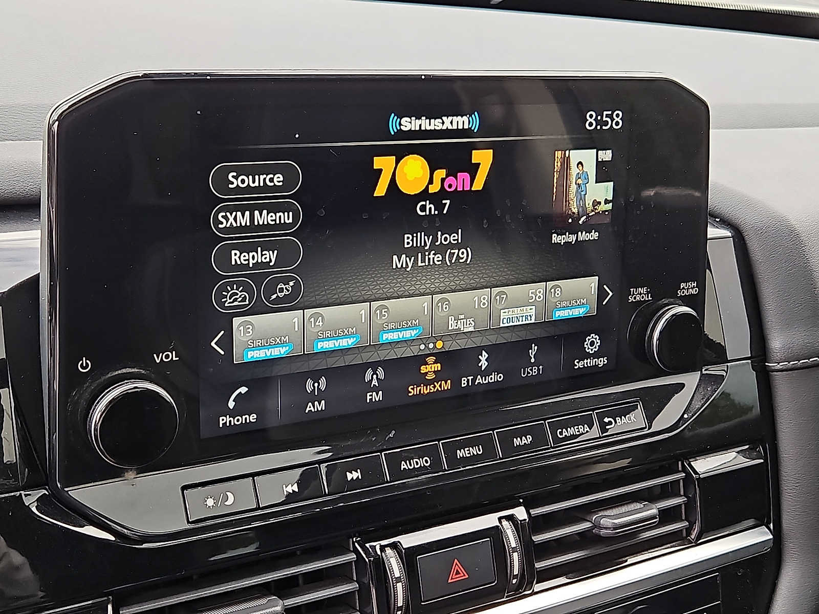 Used 2022 Nissan Pathfinder SL w/ SL Premium Package FWD image 19