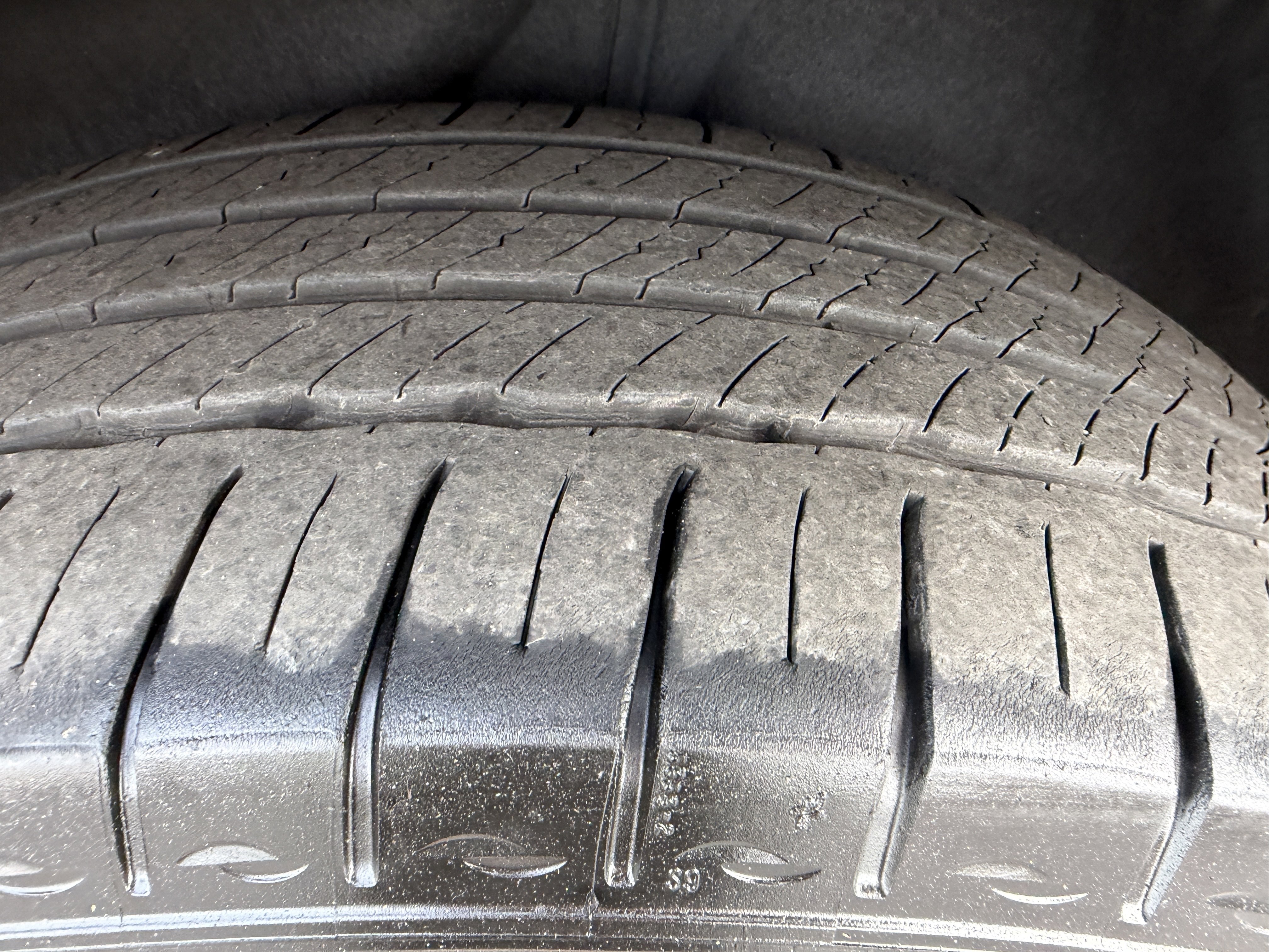 Certified 2024 Cadillac XT5 Premium Luxury w/ LPO, Floor Liner Package image 36