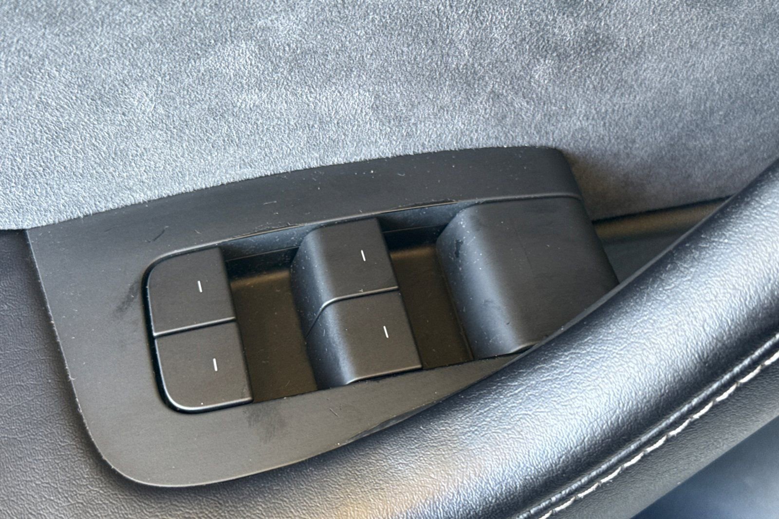 Used 2021 Tesla Model Y Long Range image 13