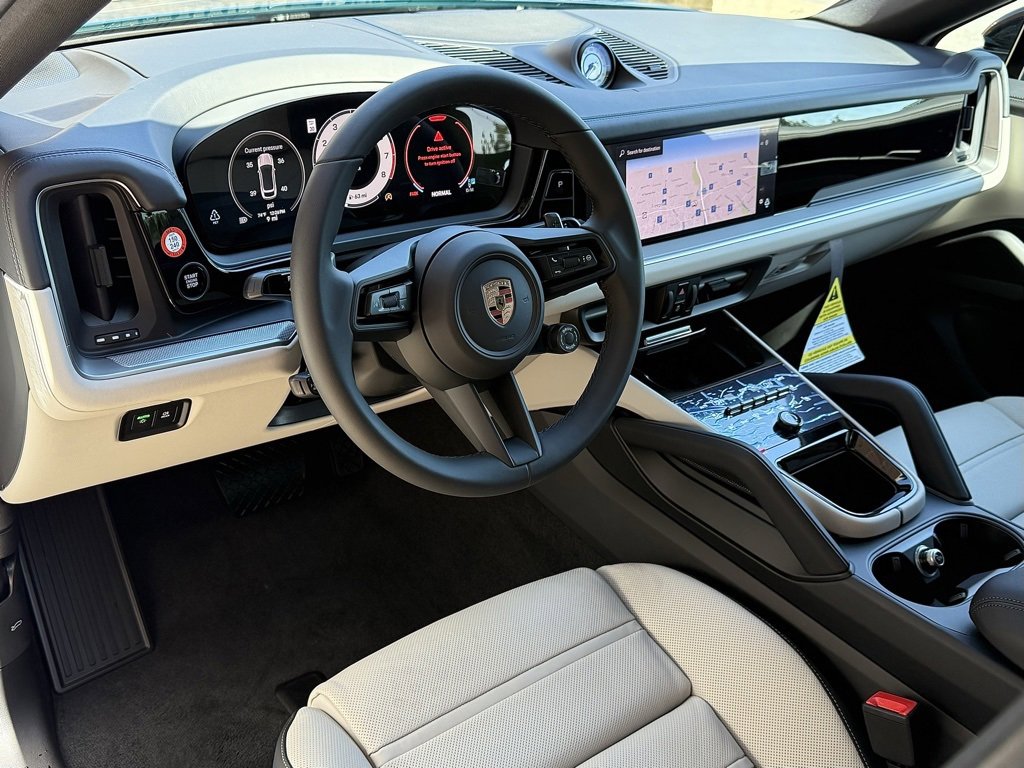 New 2026 Porsche Cayenne Coupe image 4