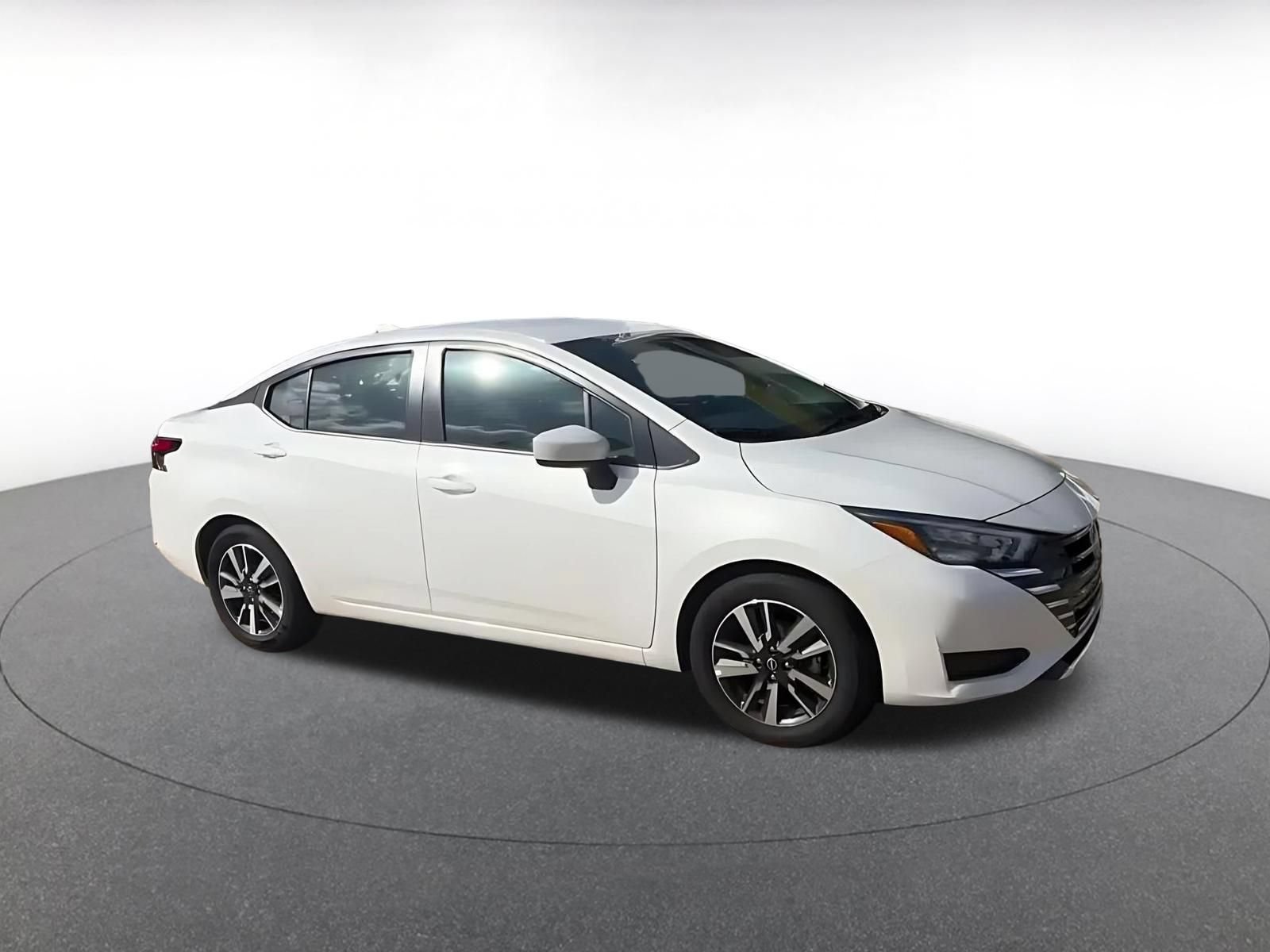 Used 2025 Nissan Versa SV FWD video 2