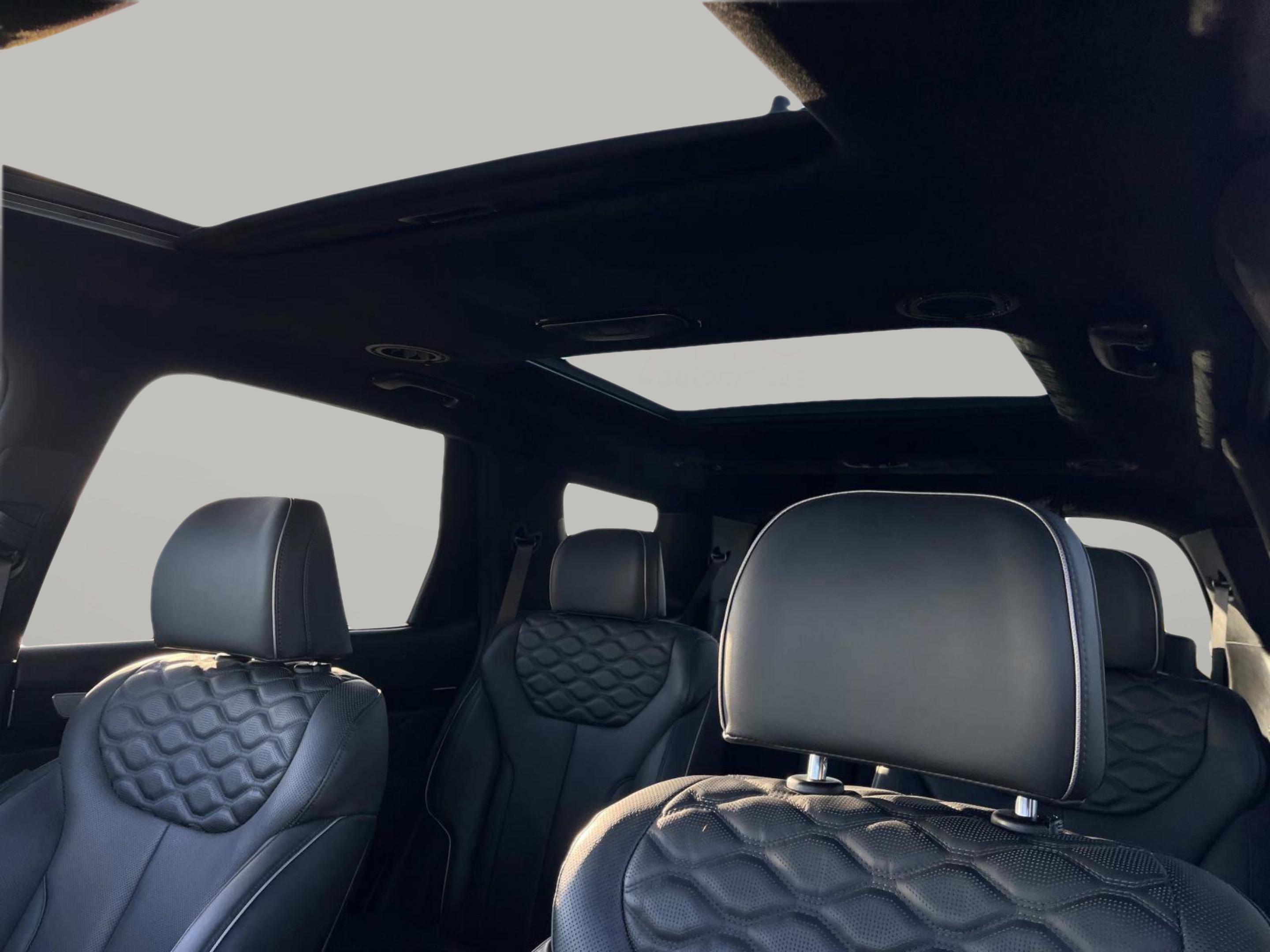 Used 2022 Hyundai Palisade Calligraphy image 38