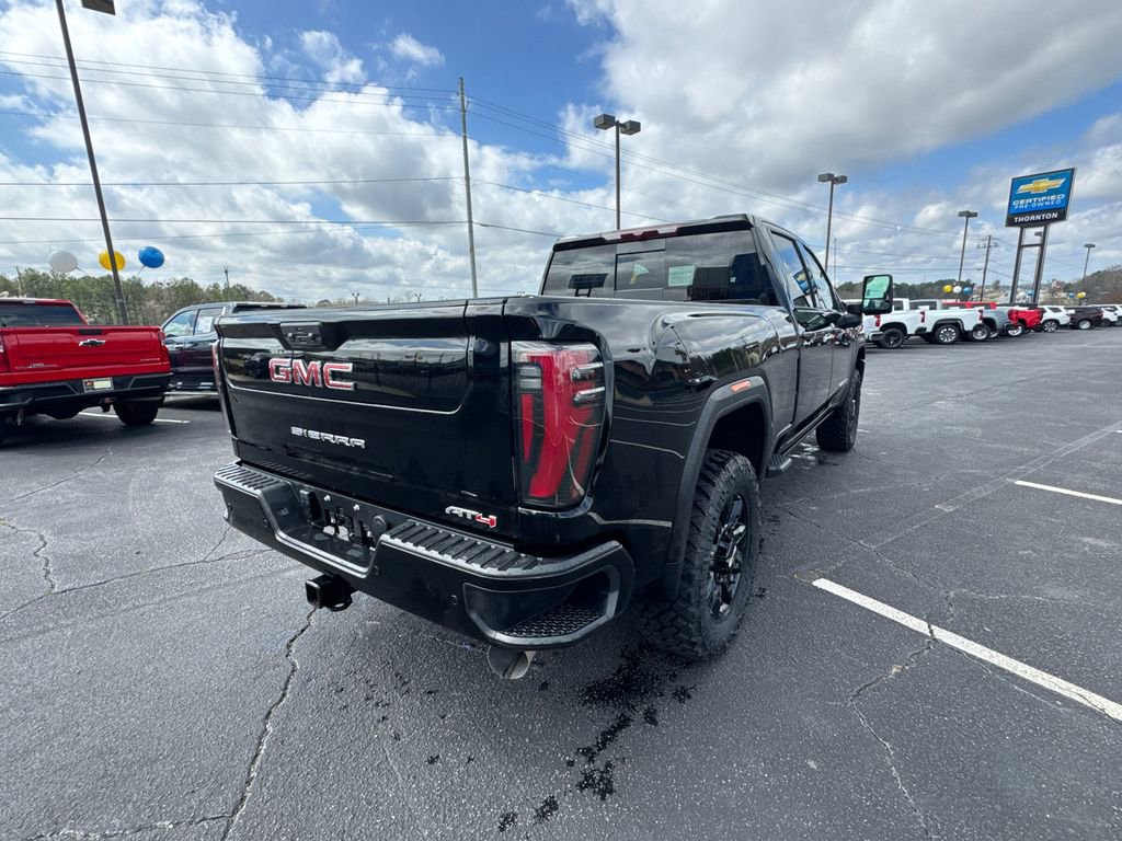 Used 2025 GMC Sierra 2500 AT4 w/ AT4 Preferred Package image 6