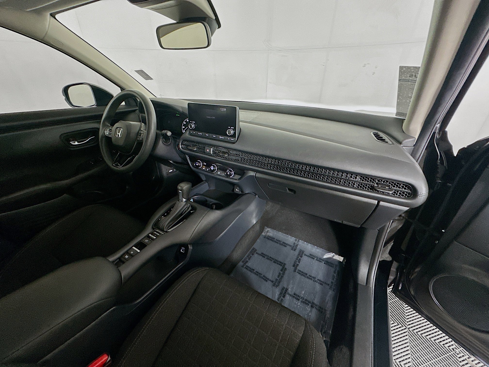 Certified 2023 Honda HR-V LX image 29