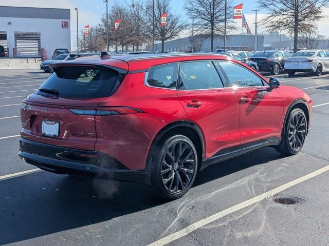 Used 2025 Toyota Crown Signia AWD/4WD image 7