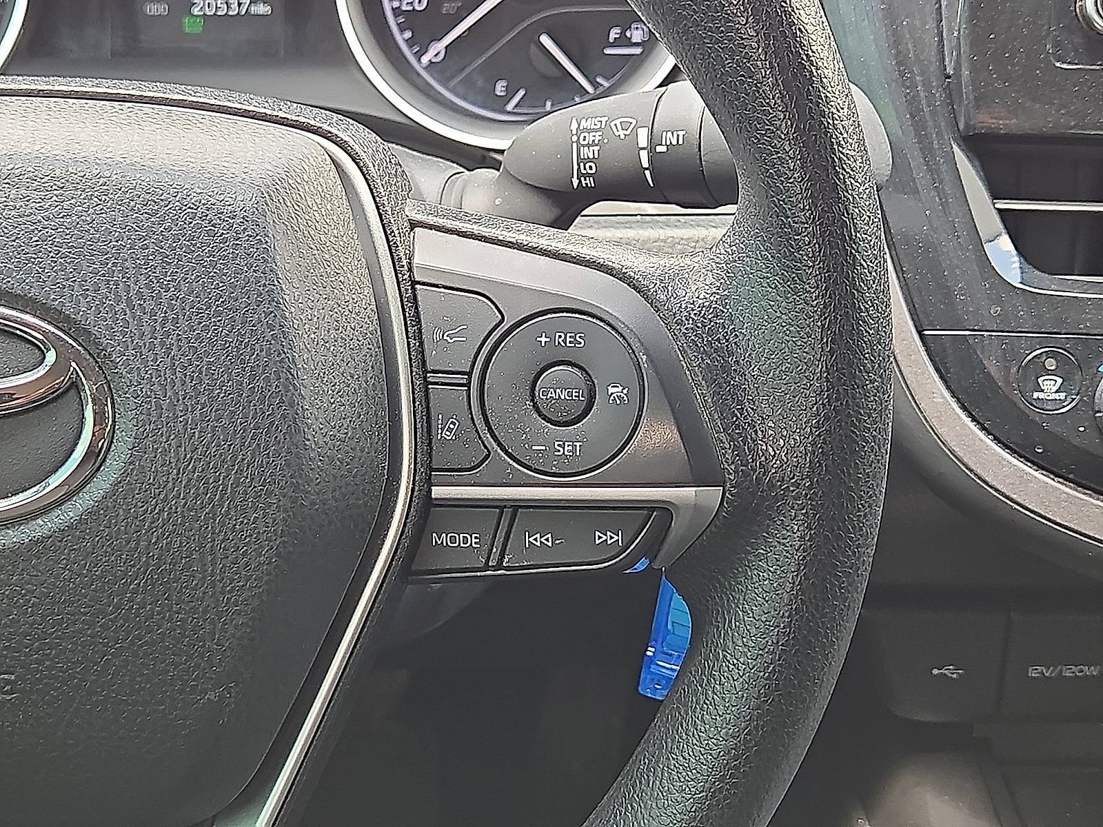 Used 2024 Toyota Camry LE FWD image 18