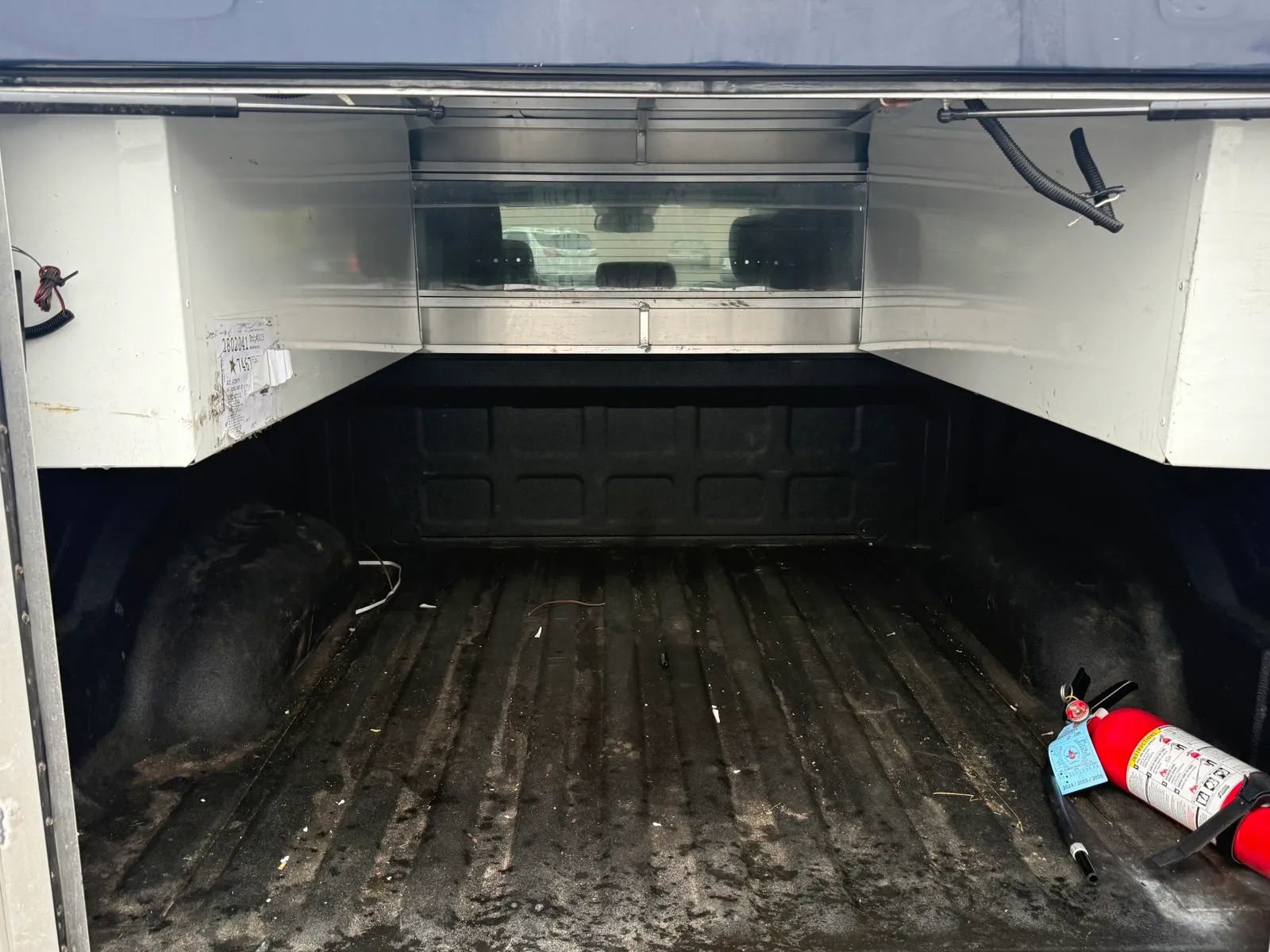 Used 2018 RAM 1500 SLT image 12