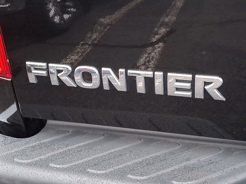 Used 2018 Nissan Frontier SV image 25