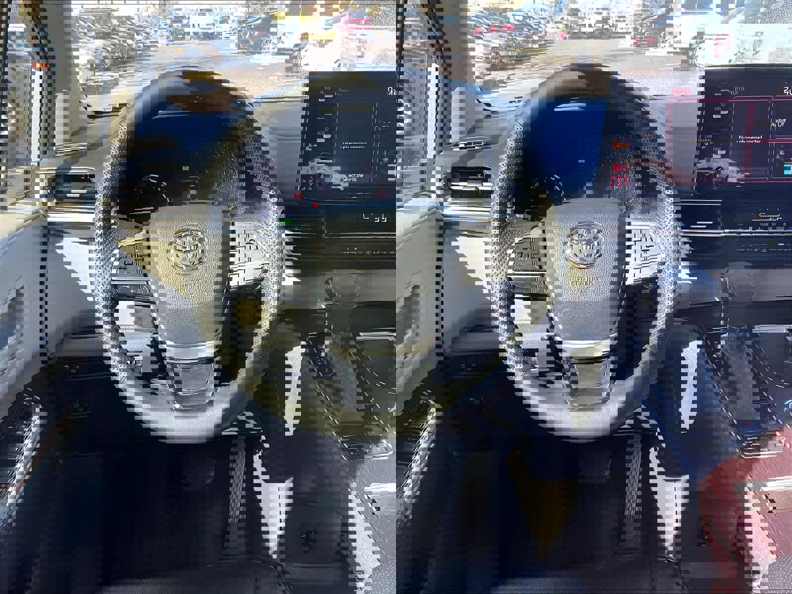 Used 2021 Toyota Sienna LE image 8