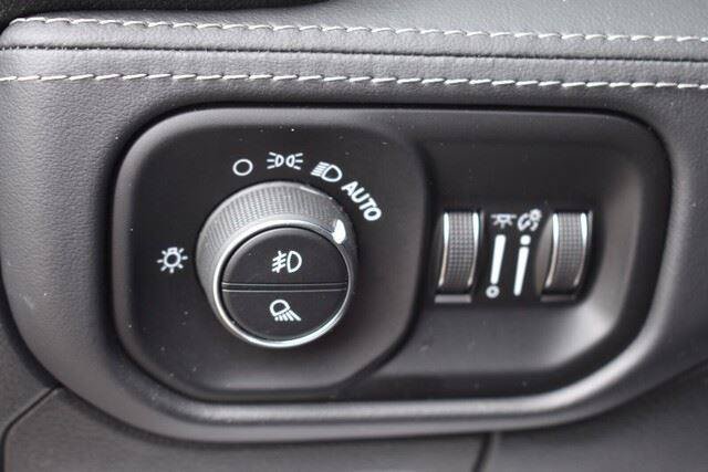 Used 2022 RAM 1500 Limited AWD/4WD image 30