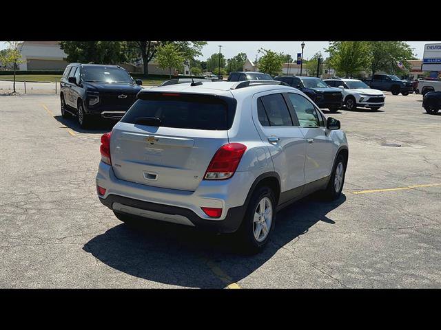Used 2019 Chevrolet Trax LT w/ LT Convenience Package FWD image 36