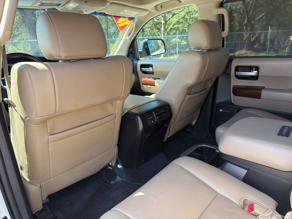 Used 2015 Toyota Sequoia Platinum image 16