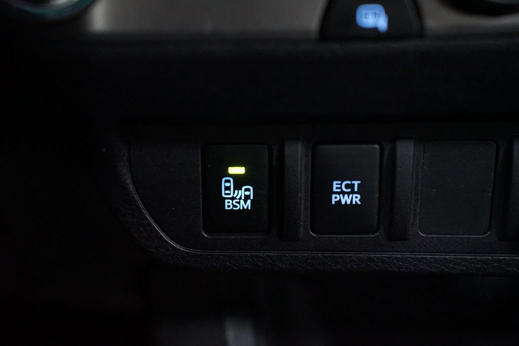Used 2023 Toyota Tacoma SR5 w/ Technology Package RWD image 21