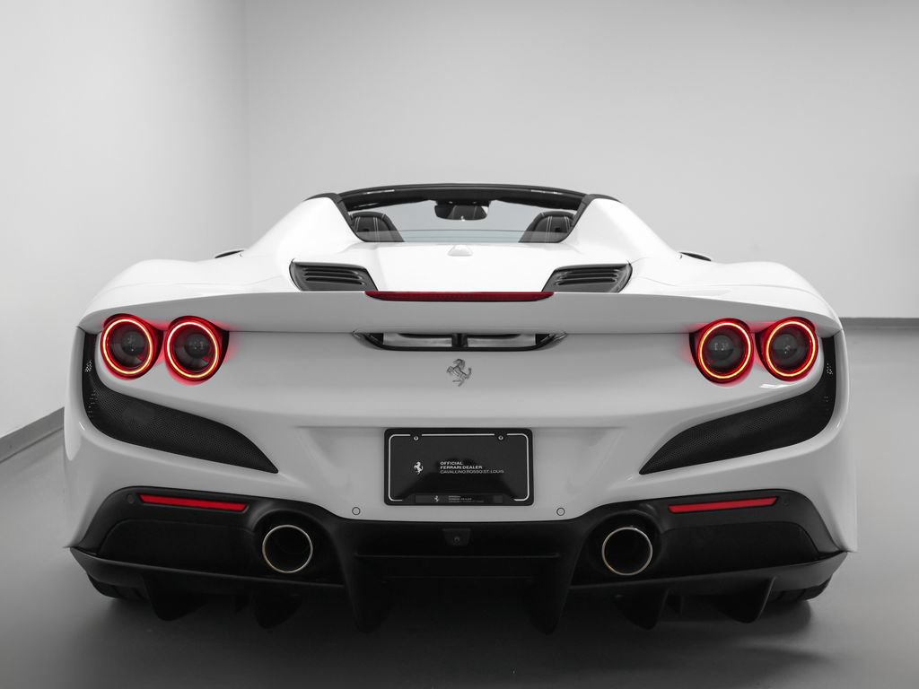 Certified 2022 Ferrari F8 Tributo RWD image 36