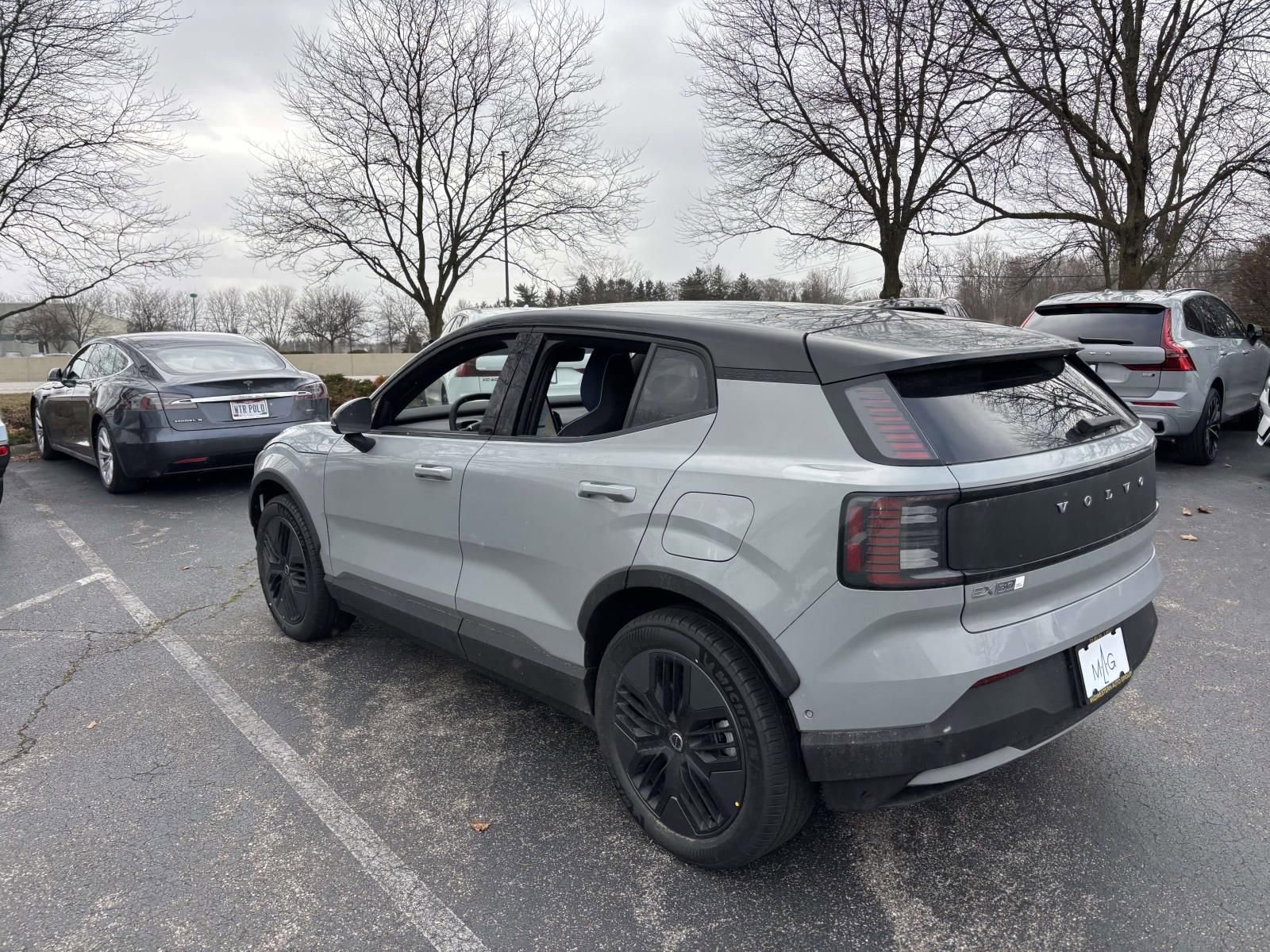 New 2026 Volvo EX30 Cross Country Ultra w/ Protection Package Premier image 5