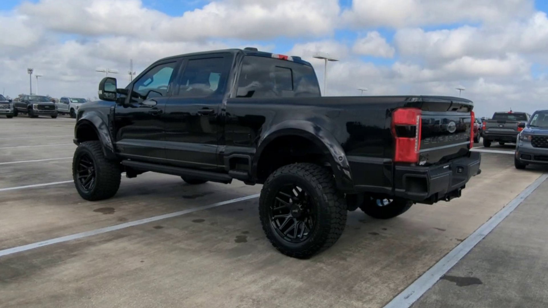 New 2026 Ford F250 Lariat w/ Black Appearance Package image 19